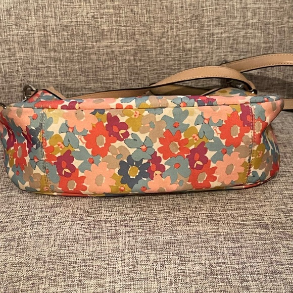 Coach Signature Stripe Floral Print Demi Crossbody ( F30661 ) - Picture 4 of 13